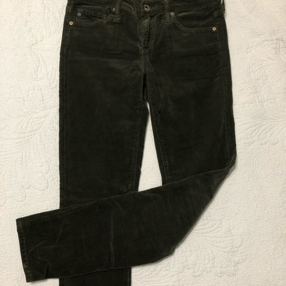 Corduroy jeans in olive green